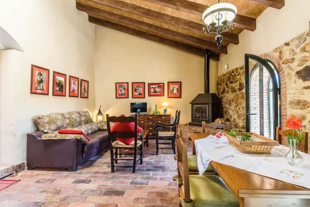 Casa Cortijo En Dehesa Sierra Leon Villa La Puebla de los Infantes Dış mekan fotoğraf