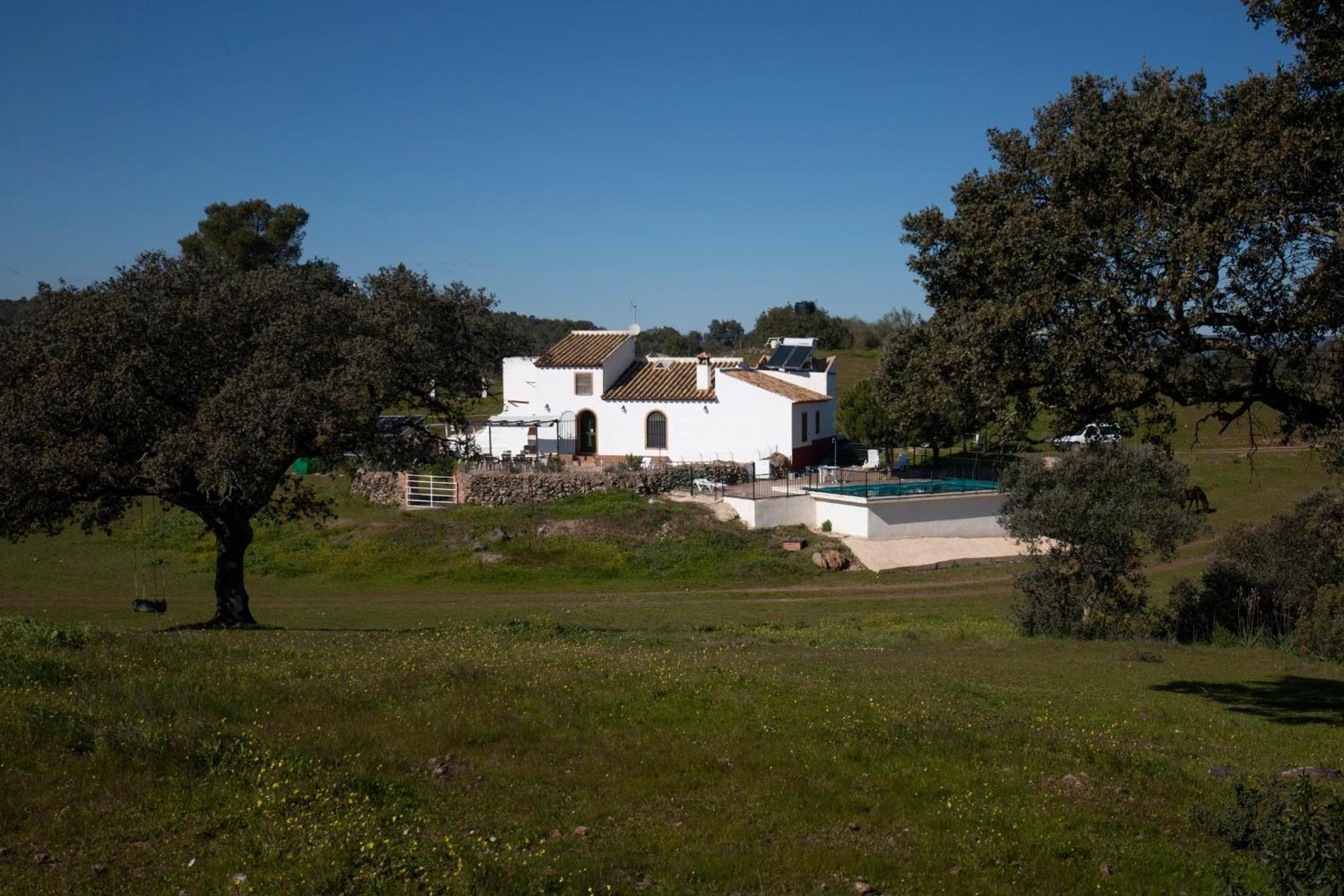 Casa Cortijo En Dehesa Sierra Leon Villa La Puebla de los Infantes Dış mekan fotoğraf